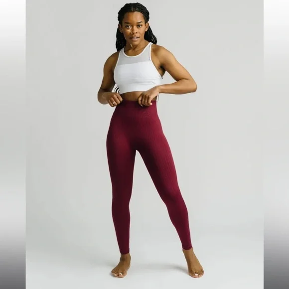 Zyia Scarlet Ribbed Seamless Leggings 7/8 24” Sz L - Picture 5 of 11